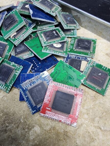 MN101EF31GXW- OLD CHINA -7M